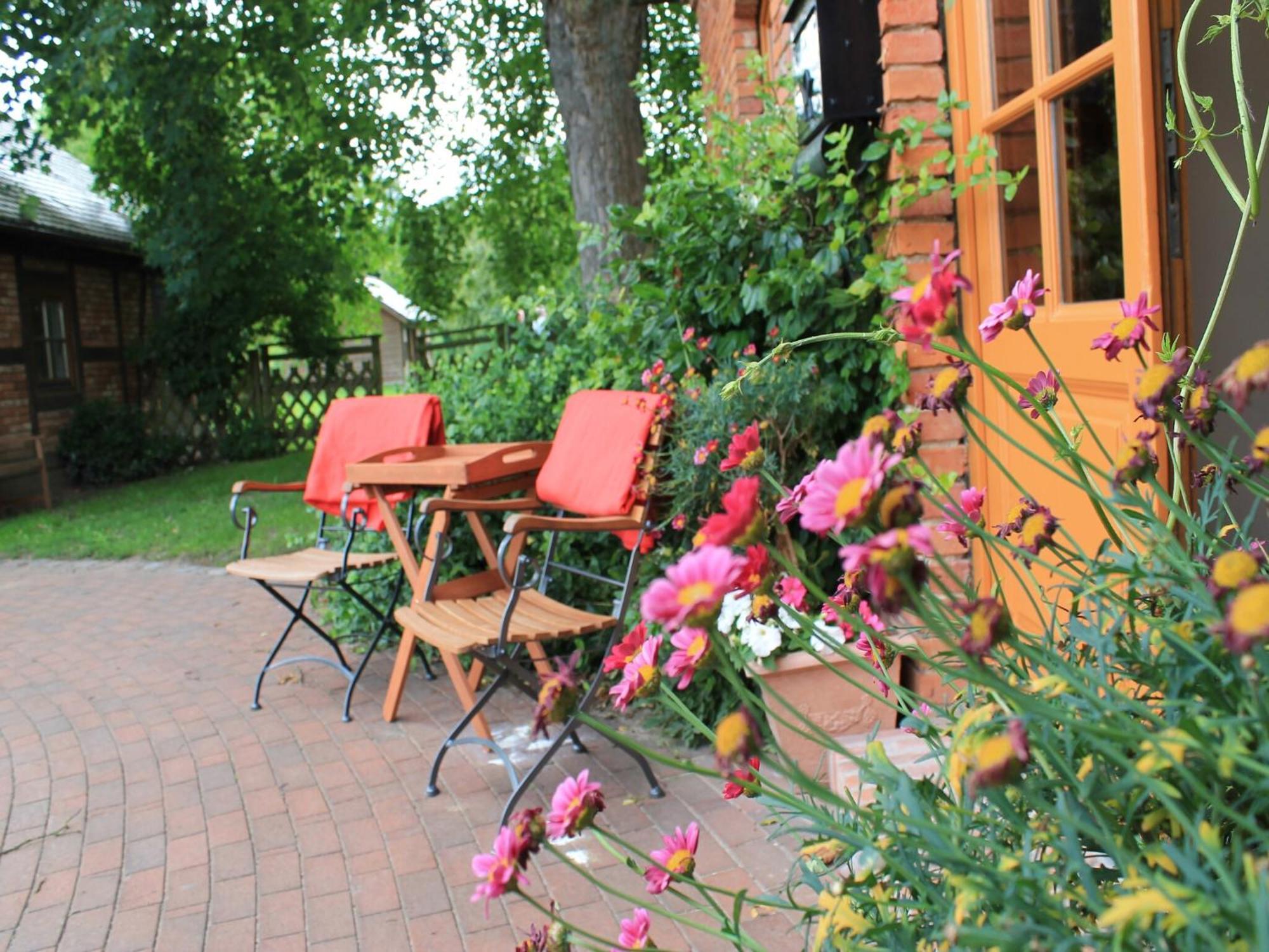 Mansion In Gressow With Terrace Garden Bbq Pond Bicycles Villa Eksteriør billede