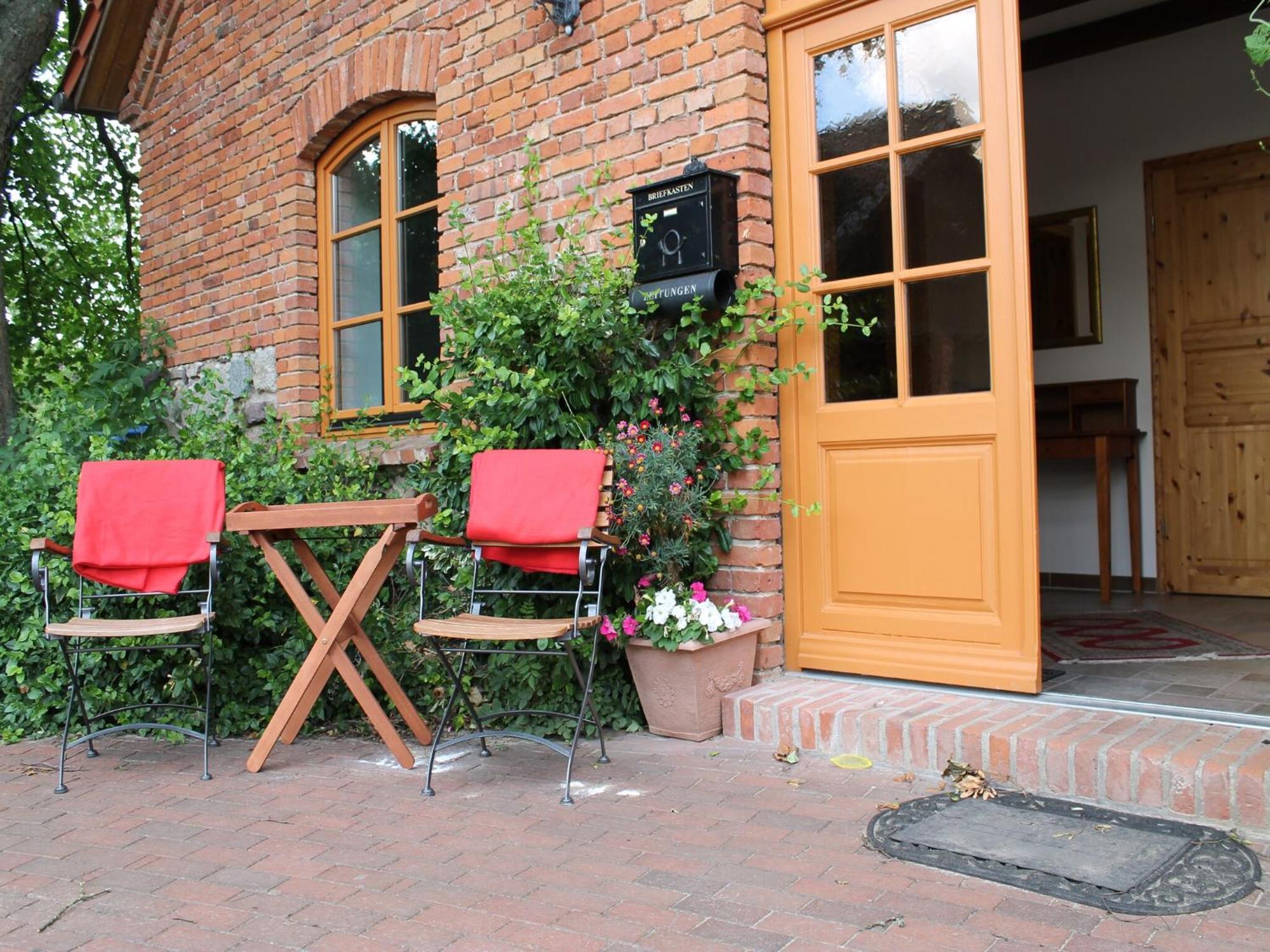 Mansion In Gressow With Terrace Garden Bbq Pond Bicycles Villa Eksteriør billede